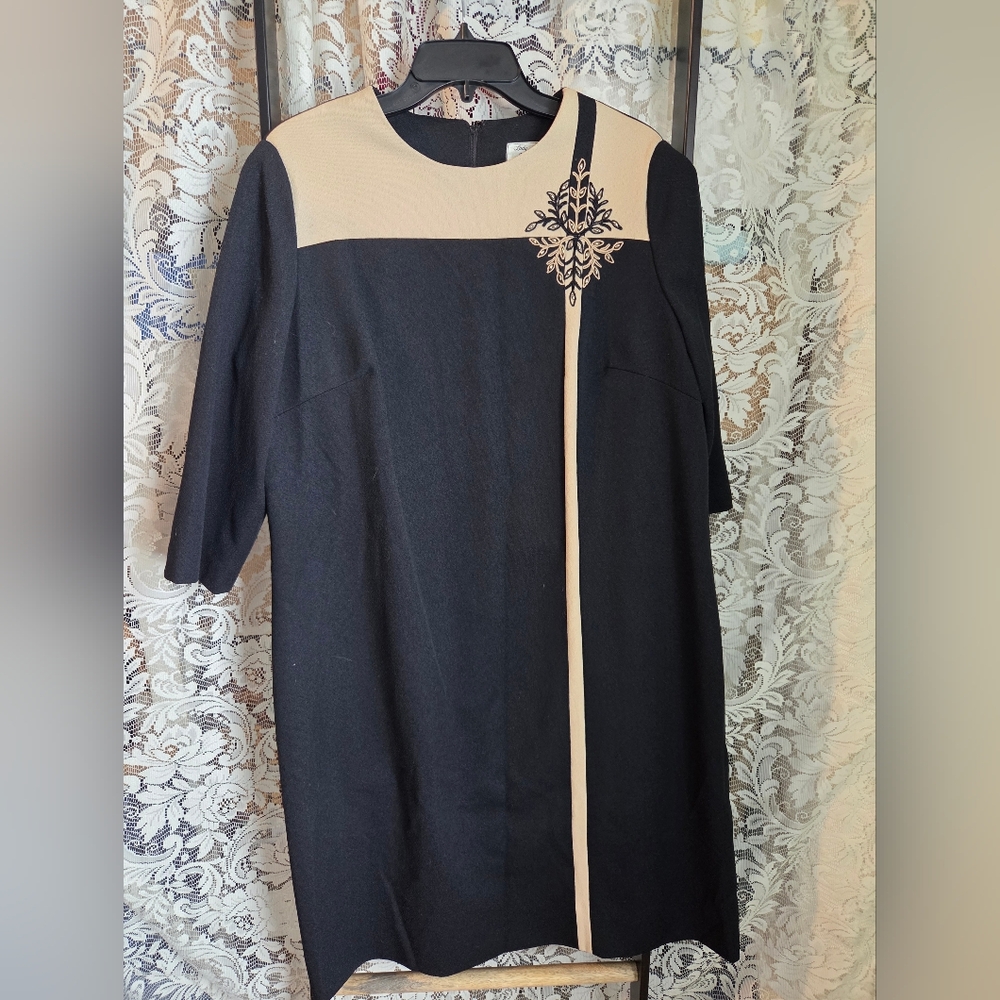 Elegant Black and Cream Dress